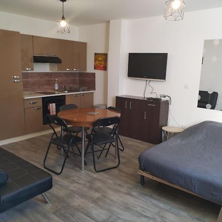 Studio Proche De La Gare Et Du Centre Ville Châlons-en-Champagne Esterno foto