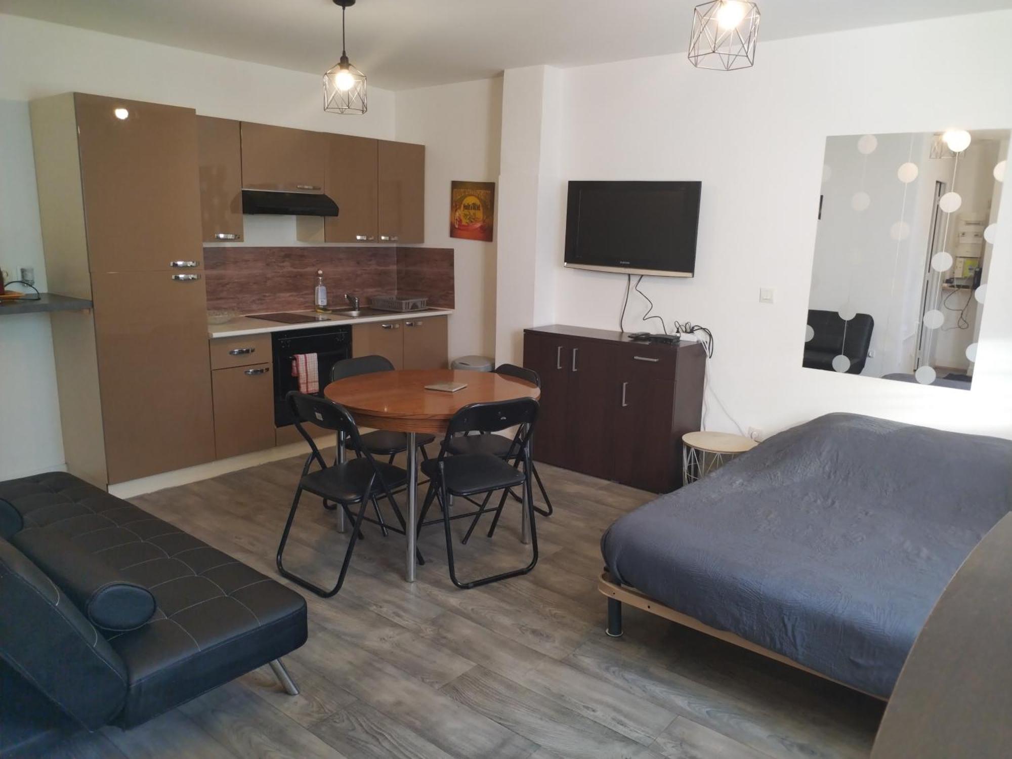 Studio Proche De La Gare Et Du Centre Ville Châlons-en-Champagne Esterno foto